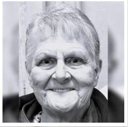 A women smiling